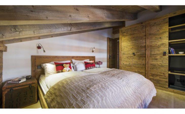 No.5 Penthouse, Verbier, Double Bedroom 6